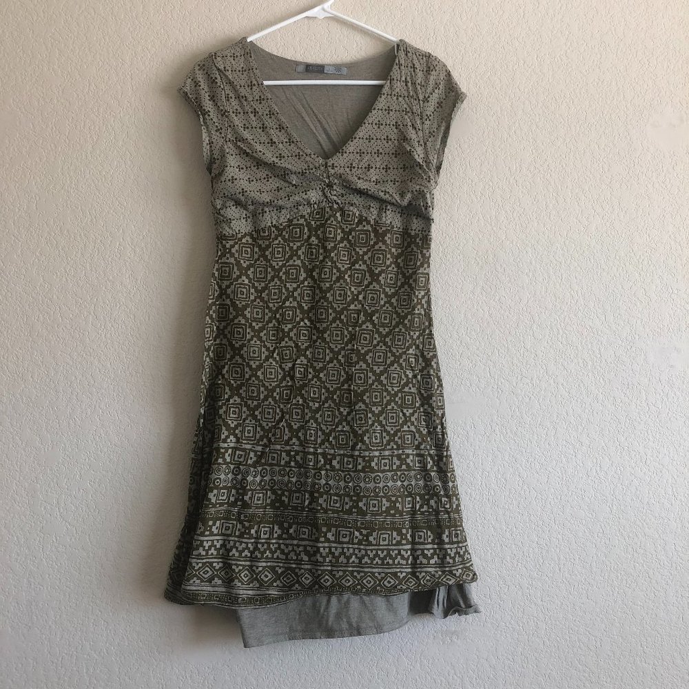 Athleta L Brown Pattern Dress